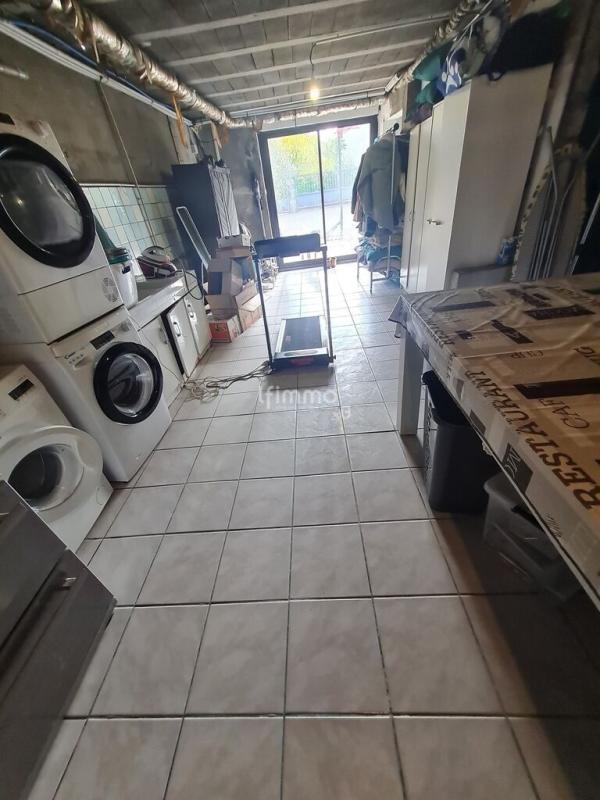 Maison - 212 m² - 9 pièces