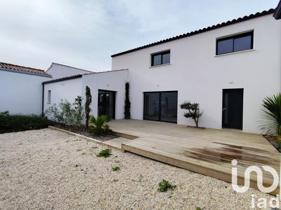 Maison - 143 m² - 6 pièces