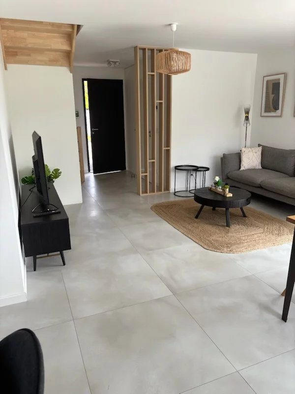 Maison - 87 m² - 4 pièces