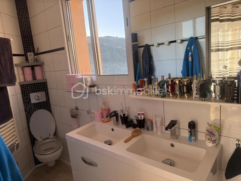 Maison traditionnelle - 115 m² - 3 pièces