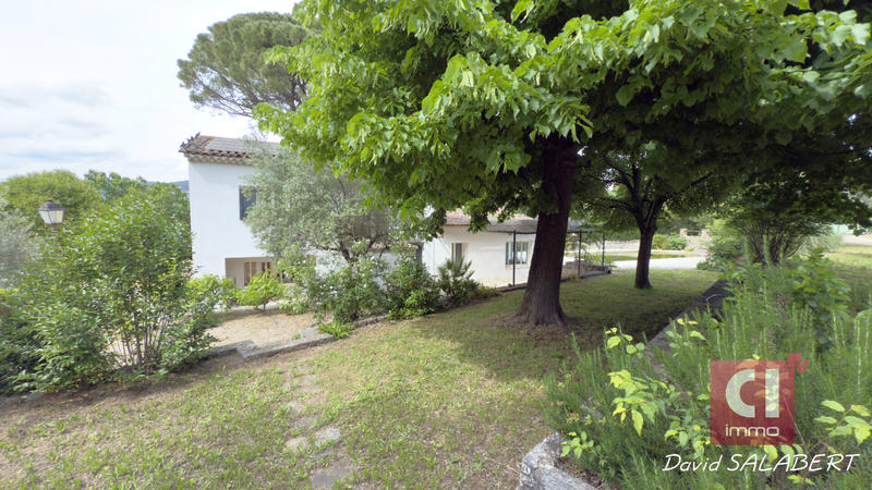 Maison - 160 m² - 5 pièces