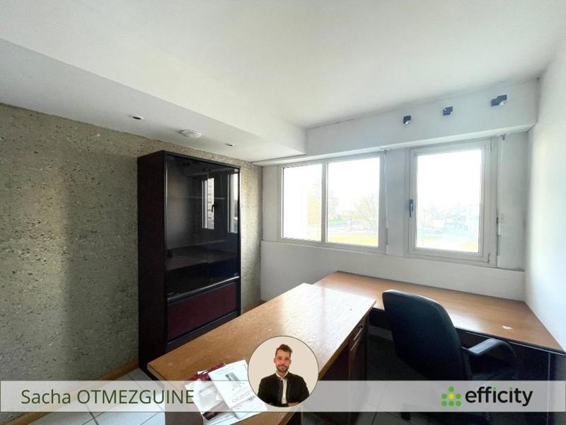 Appartement - 93 m² - 6 pièces