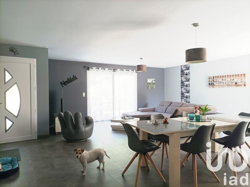 Maison - 265 m² - 9 pièces