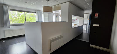 Bureau - 70 m²