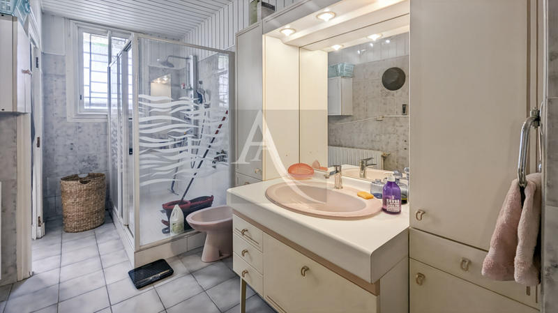 Maison - 100 m² - 6 pièces