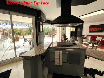 Appartement - 100 m² - 5 pièces