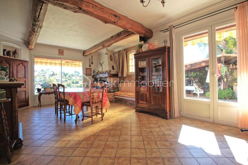 Maison - 94 m² - 3 pièces