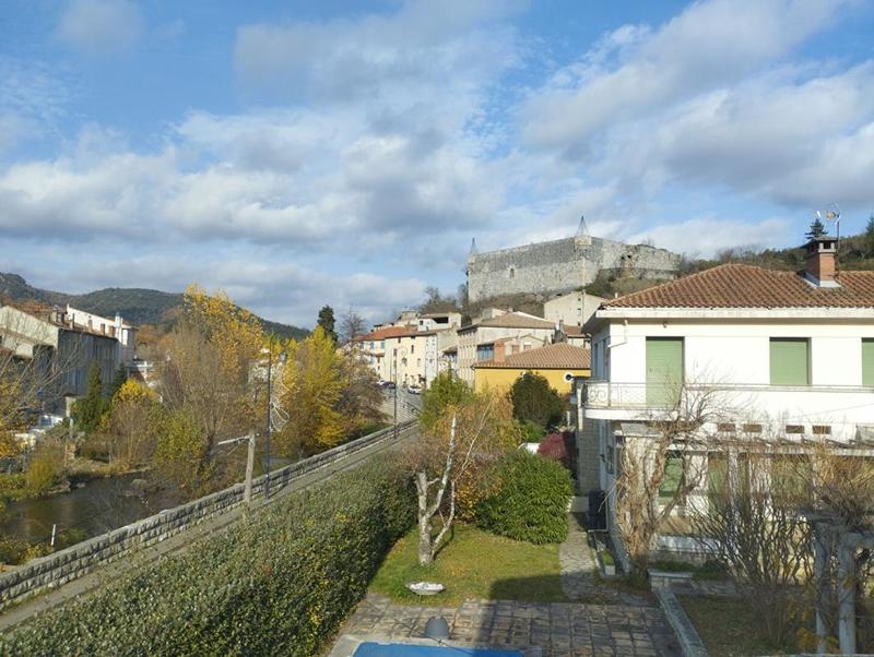 Maison - 99 m² - 4 pièces