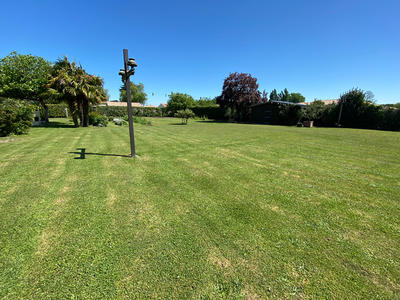 Maison - 534 m² - 12 pièces