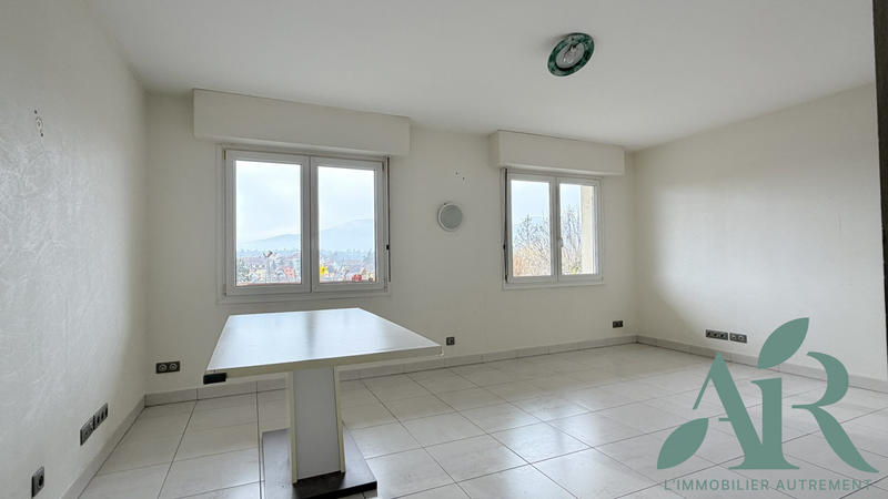 Appartement - 77 m² - 3 pièces