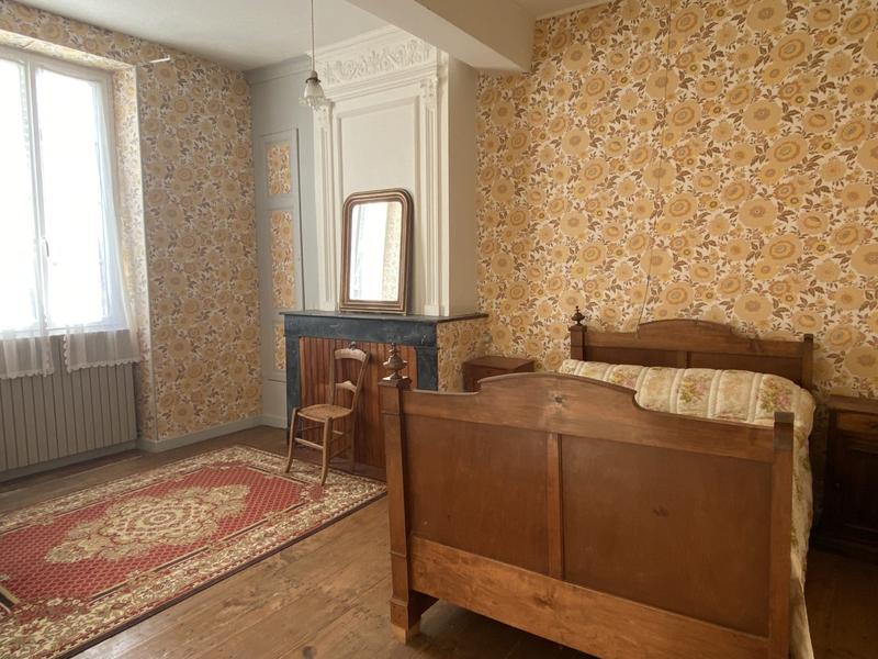 Maison - 400 m² - 12 pièces