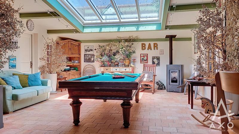 Maison - 371 m² - 12 pièces