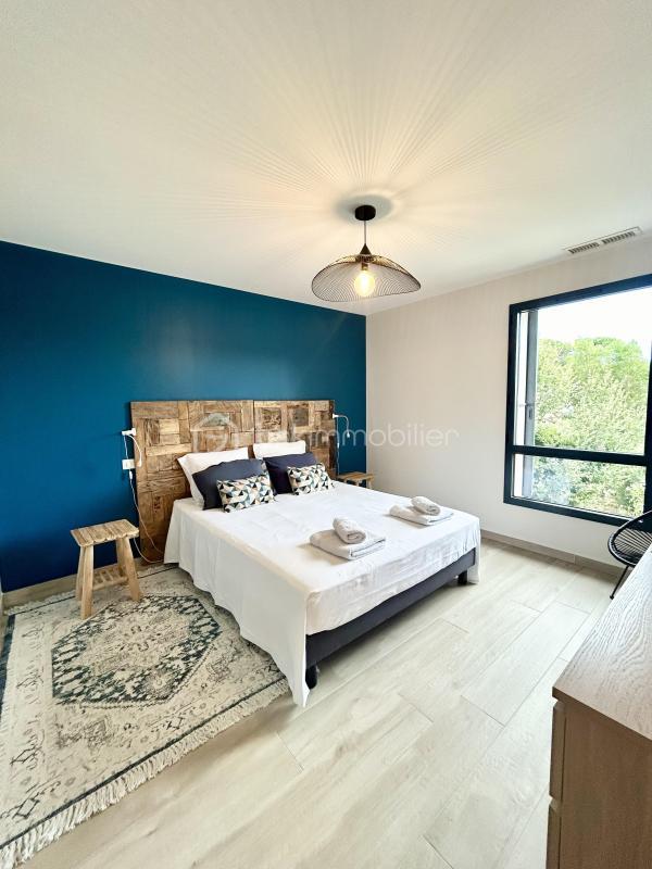 Villa - 200 m² - 6 pièces