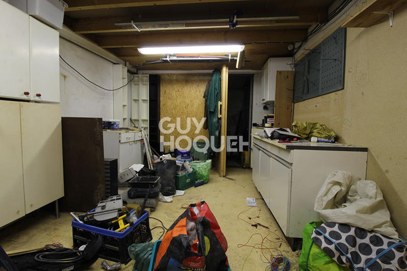 Local d'activité / Entrepôt - 300 m²