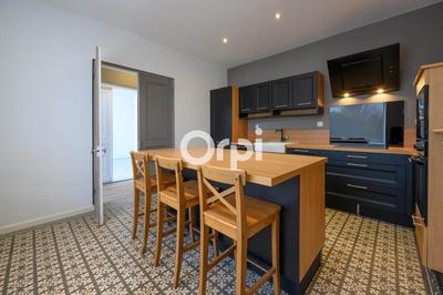 Maison - 190 m² - 6 pièces