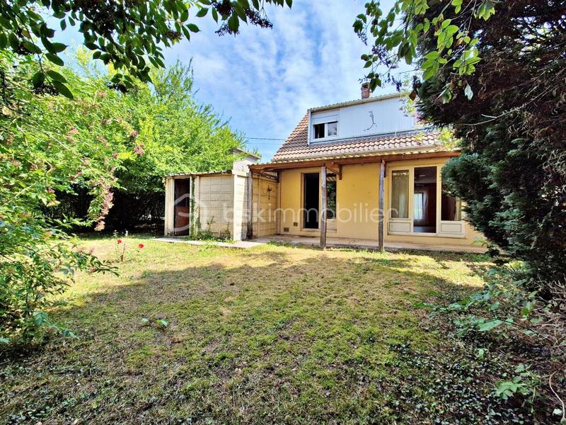 Maison - 84 m² - 4 pièces