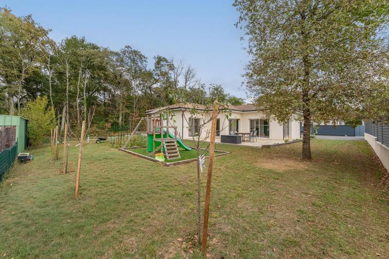 Maison - 159 m² - 6 pièces