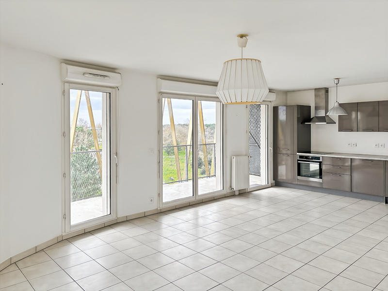 Appartement - 84 m² - 4 pièces