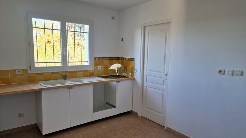 Maison - 93 m² - 5 pièces