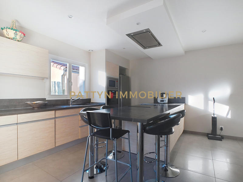 Maison - 159 m² - 7 pièces