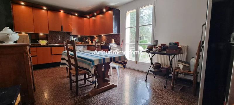 Maison - 180 m² - 7 pièces