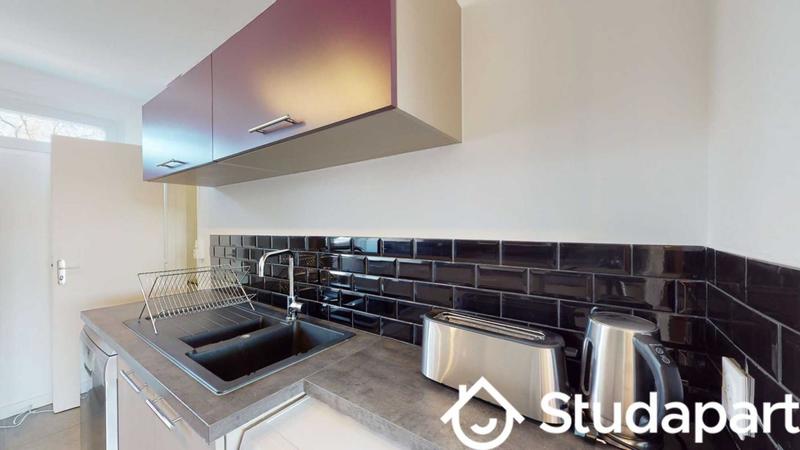 Chambre - 12 m² - 1 pièce