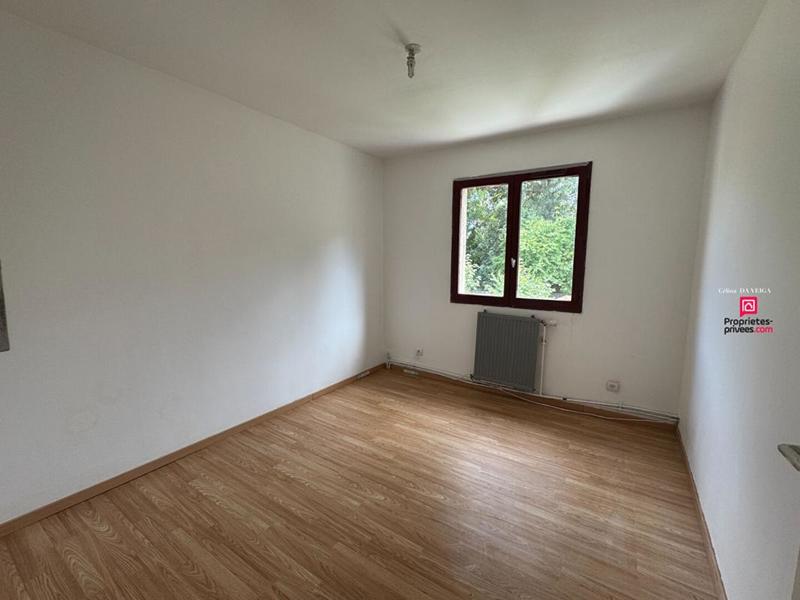 Maison - 96 m² - 5 pièces