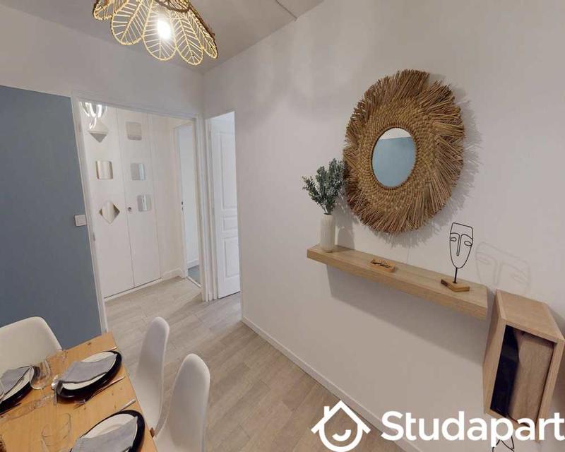 Chambre - 70 m² - 1 pièce