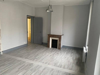 Maison - 248 m² - 10 pièces