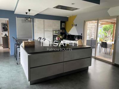 Maison - 165 m² - 7 pièces