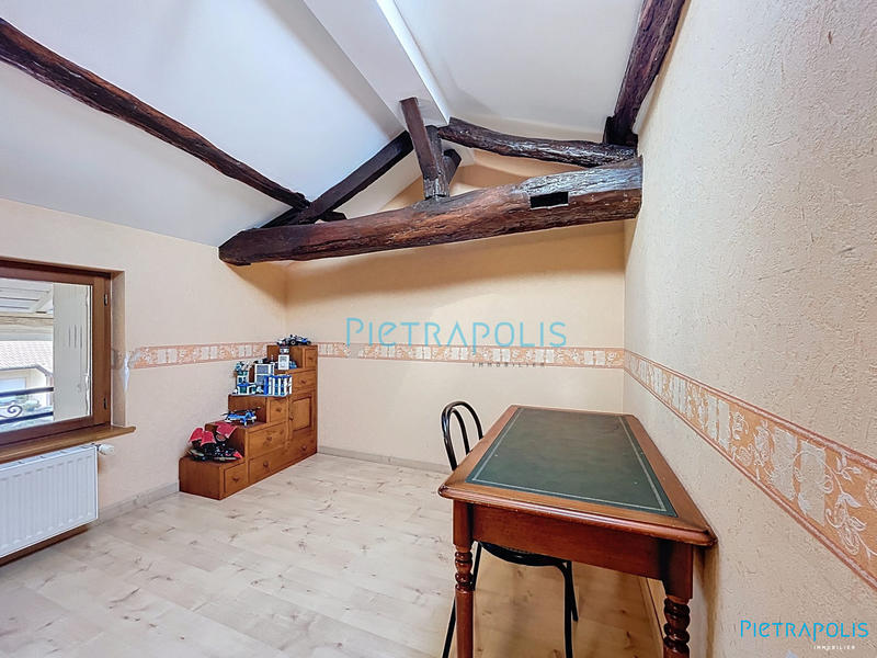 Maison - 93 m² - 4 pièces