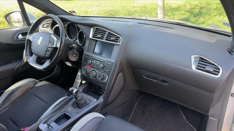 Citroën Ds4 1.6 e-HDi 115 So Chic