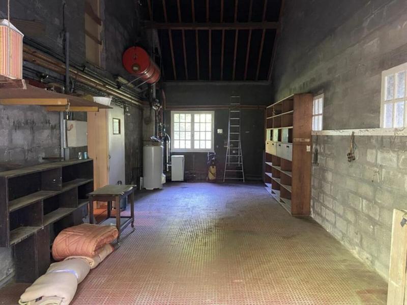 Propriété - 5 000 m² - 9 pièces