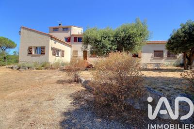 Maison - 242 m² - 6 pièces