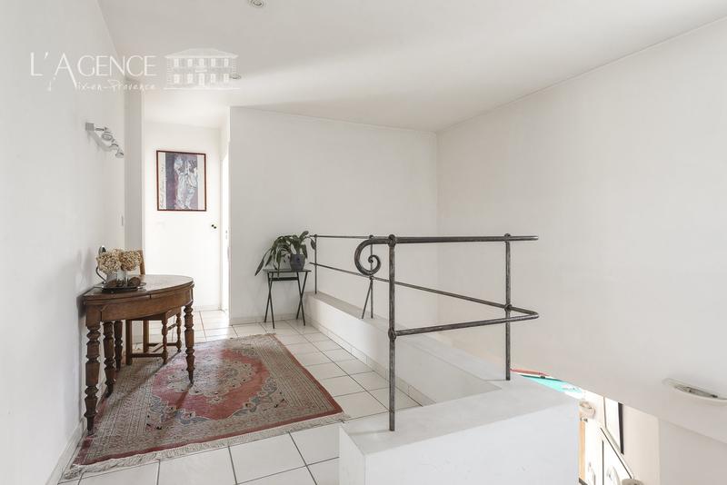 Maison traditionnelle - 180 m² - 6 pièces