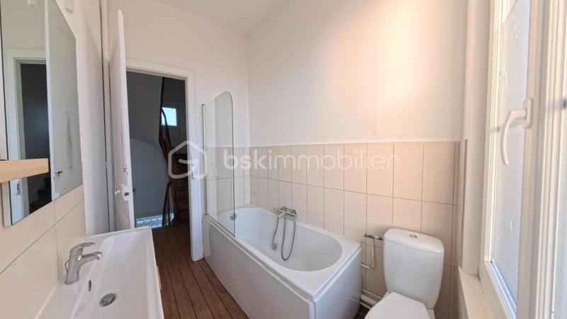 Maison - 95 m² - 6 pièces