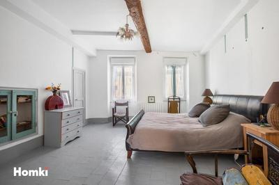 Maison de ville - 272 m² - 7 pièces