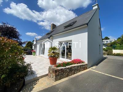 Maison - 146 m² - 8 pièces