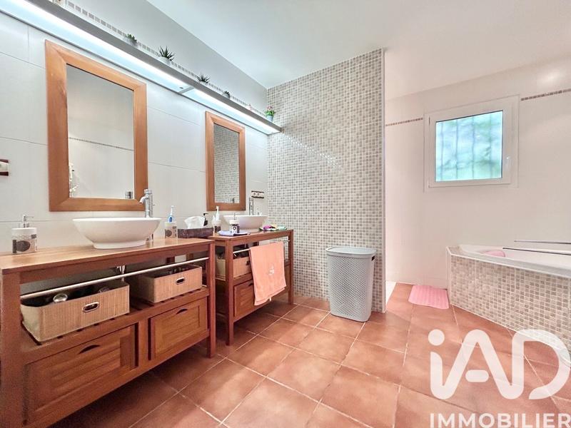 Maison - 173 m² - 6 pièces