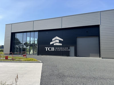 Local d'activités - 830 m²