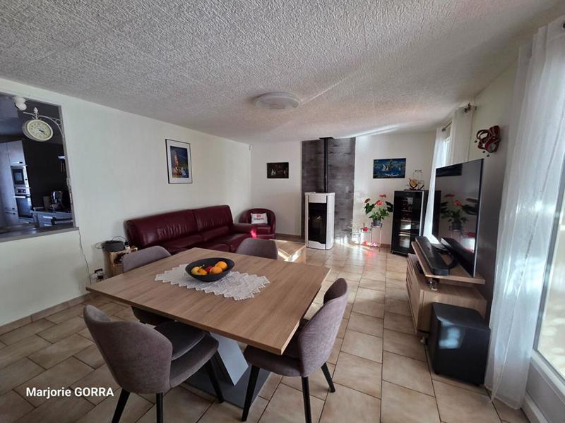 Maison - 98 m² - 4 pièces