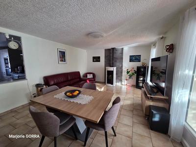 Maison - 98 m² - 4 pièces