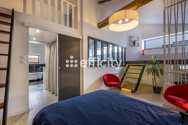 Maison - 185 m² - 5 pièces