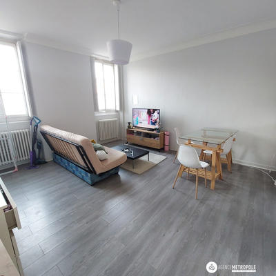 Appartement - 43 m² - 1 pièce