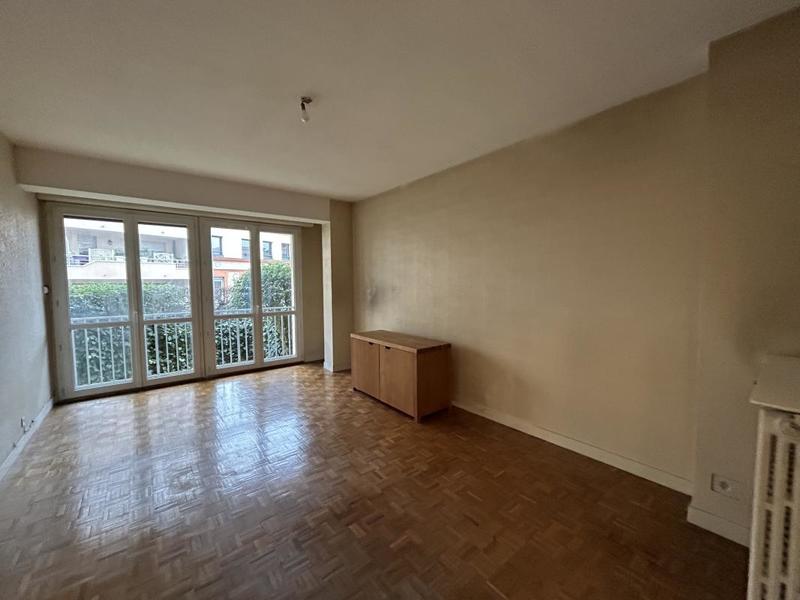 Appartement ancien - 71 m² - 3 pièces