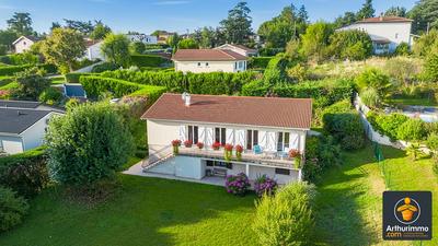 Maison - 92 m² - 4 pièces