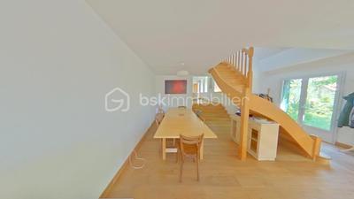 Propriété - 154 m² - 6 pièces