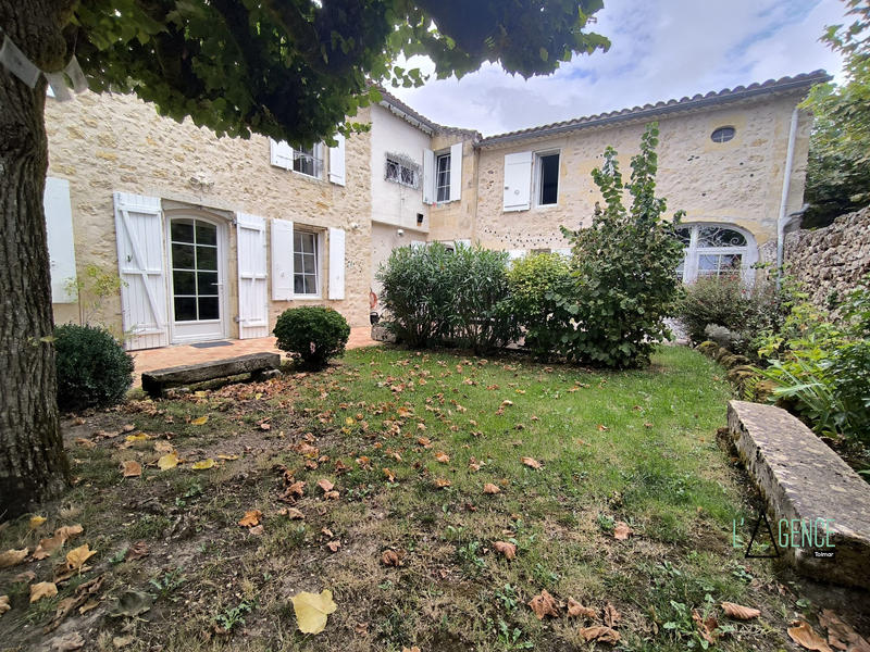 Maison - 225 m² - 5 pièces