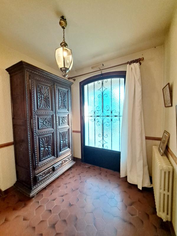 Maison - 224 m² - 9 pièces