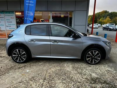 Peugeot 208 2 Gt 1.5 BlueHDI 102 Ch Garantie 6 Mois / Reprise Possible